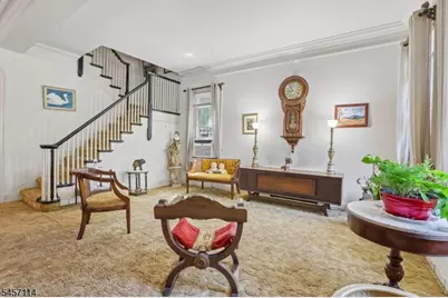 30 Somme St, Newark, NJ 07105 - Photo 9