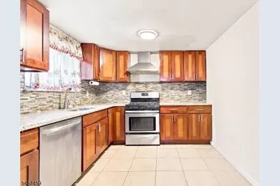80 Churchill Ave, Franklin Township, NJ 08873 - Photo 5