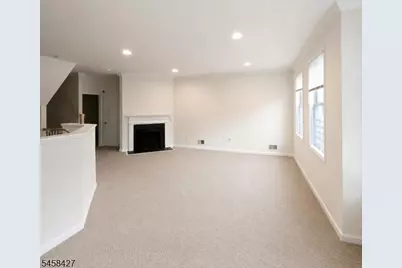 10 Devonshire Dr #141, Clifton, NJ 07013 - Photo 9