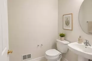 10 Devonshire Dr, Clifton, NJ 07013 - Photo 7