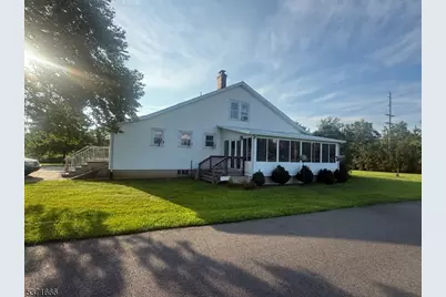 132 Hillsborough Rd, Hillsborough Township, NJ 08844 - Photo 3