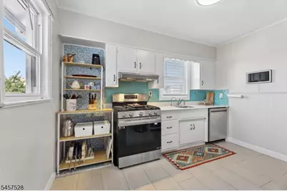 32 Barrington Ave, Clifton, NJ 07011 - Photo 21