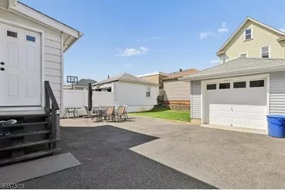 32 Barrington Ave, Clifton, NJ 07011 - Photo 3