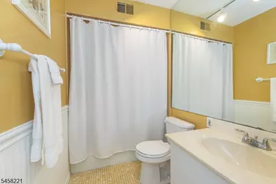 45 Stonegate Dr, Roseland, NJ 07068 - Photo 19