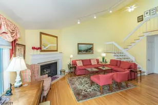 45 Stonegate Dr, Roseland, NJ 07068 - Photo 11