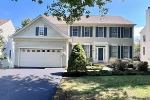9 Queenberry Way, Bernards Township, NJ 07920 - Photo 1