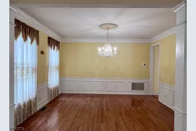 9 Queenberry Way, Bernards Township, NJ 07920 - Photo 3