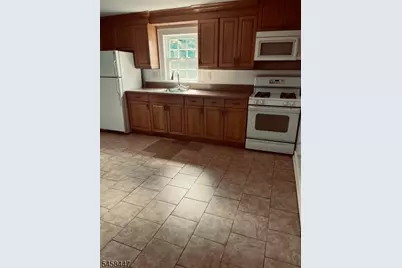 226 N 3rd Ave, Manville, NJ 08835 - Photo 25