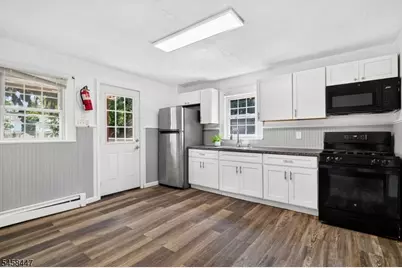 226 N 3rd Ave, Manville, NJ 08835 - Photo 7