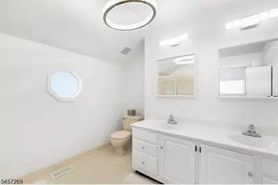 11 Ashley Court, Bedminster Township, NJ 07921 - Photo 15