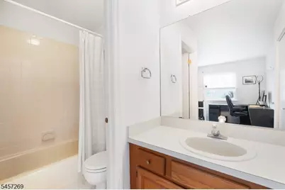 11 Ashley Court, Bedminster Township, NJ 07921 - Photo 17