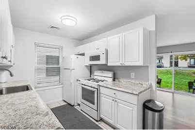 209 Spruce Hills Dr, Glen Gardner, NJ 08826 - Photo 7
