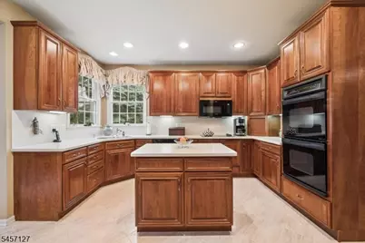 24 Benedict Cres, Bernards Township, NJ 07920 - Photo 9