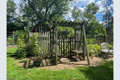 5 Oakura Ln, Bedminster Township, NJ 07921 - Photo 9