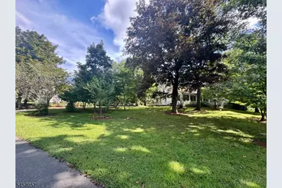 5 Oakura Ln, Bedminster Township, NJ 07921 - Photo 5