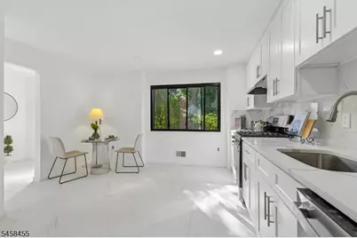 38 Park St #4-G, Florham Park, NJ 07932 - Photo 9