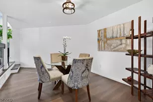 66 Kingsberry Dr, Franklin Township, NJ 08873 - Photo 3