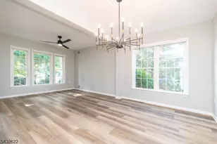 6 Weybourne Ln, White Township, NJ 07823 - Photo 9