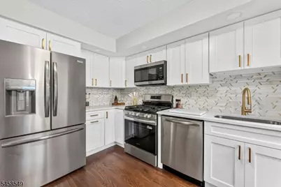 4 Lee Lee Ln, Old Bridge Township, NJ 08879 - Photo 13