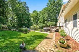 19 Woodfield Rd, Green Township, NJ 07821 - Photo 19