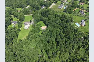 19 Woodfield Rd, Green Township, NJ 07821 - Photo 17
