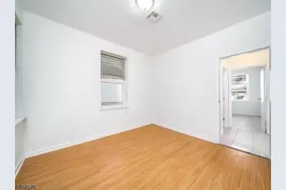 613 Ridge Rd #2R, Lyndhurst Township, NJ 07071 - Photo 11