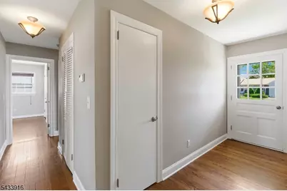 154 Mulberry Ln, Middlesex, NJ 08846 - Photo 7