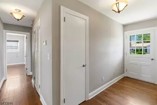 154 Mulberry Ln, Middlesex, NJ 08846 - Photo 7