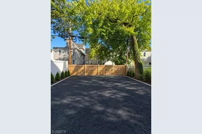 196 Amherst St #2, East Orange, NJ 07018 - Photo 3
