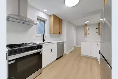 405 Terhune Ave, Paramus, NJ 07652 - Photo 29
