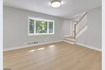 405 Terhune Ave, Paramus, NJ 07652 - Photo 25