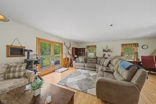 927 Owassa Rd, Stillwater, NJ 07860 - Photo 9