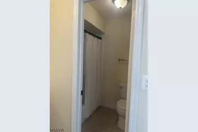 113 Saratoga Sq, Wayne, NJ 07470 - Photo 11