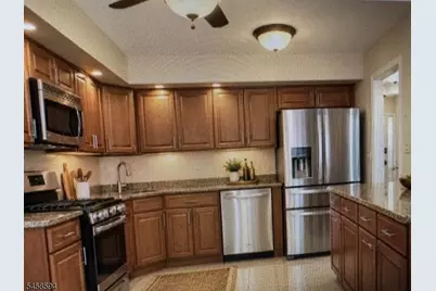 113 Saratoga Sq, Wayne, NJ 07470 - Photo 7