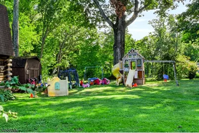 15 Tysley St, Bernardsville, NJ 07924 - Photo 19
