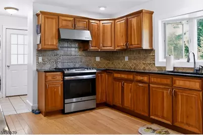 15 Tysley St, Bernardsville, NJ 07924 - Photo 3