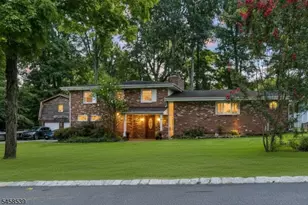 15 Tysley St, Bernardsville, NJ 07924 - Photo 1