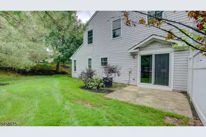 8 Forden Ct, Sayreville, NJ 08872 - Photo 3