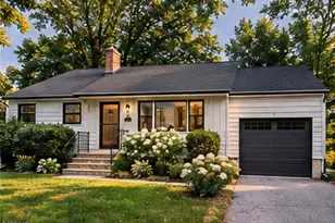25 Eardley Rd, Edison, NJ 08817 - Photo 7