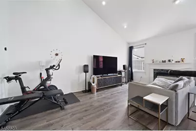 1 Barrister St, Clifton, NJ 07013 - Photo 5