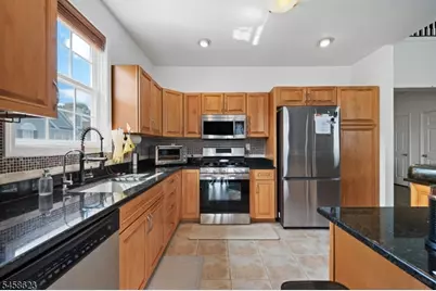1 Barrister St, Clifton, NJ 07013 - Photo 9