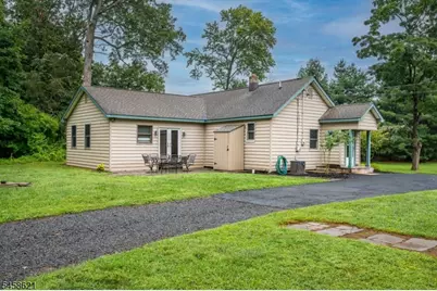 122 Cortelyous Lane, Franklin Township, NJ 08873 - Photo 5