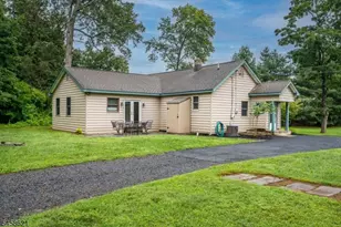 122 Cortelyous Ln, Franklin Township, NJ 08873 - Photo 5