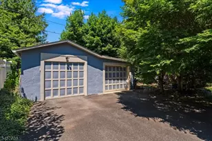 44 Dodd St, Montclair, NJ 07042 - Photo 47