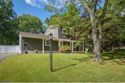 43 Sandra Ln, Randolph Township, NJ 07869 - Photo 3