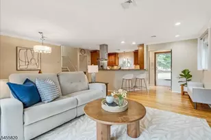 119 Squire Hill Rd, Montclair, NJ 07043 - Photo 7