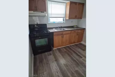 801 73rd St #1R, North Bergen, NJ 07047 - Photo 3