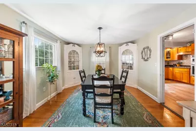 719 Locust St, Roselle Park, NJ 07204 - Photo 9