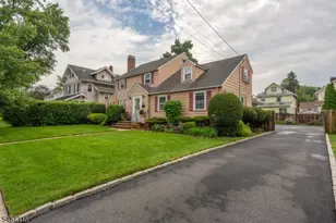 719 Locust St, Roselle Park, NJ 07204 - Photo 39
