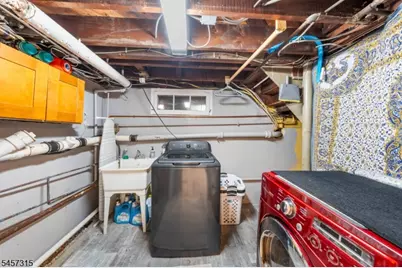 719 Locust St, Roselle Park, NJ 07204 - Photo 35